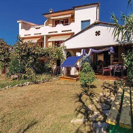 Awesome Apartment In Dinjiska With Kitchen Dinjiška Exterior foto