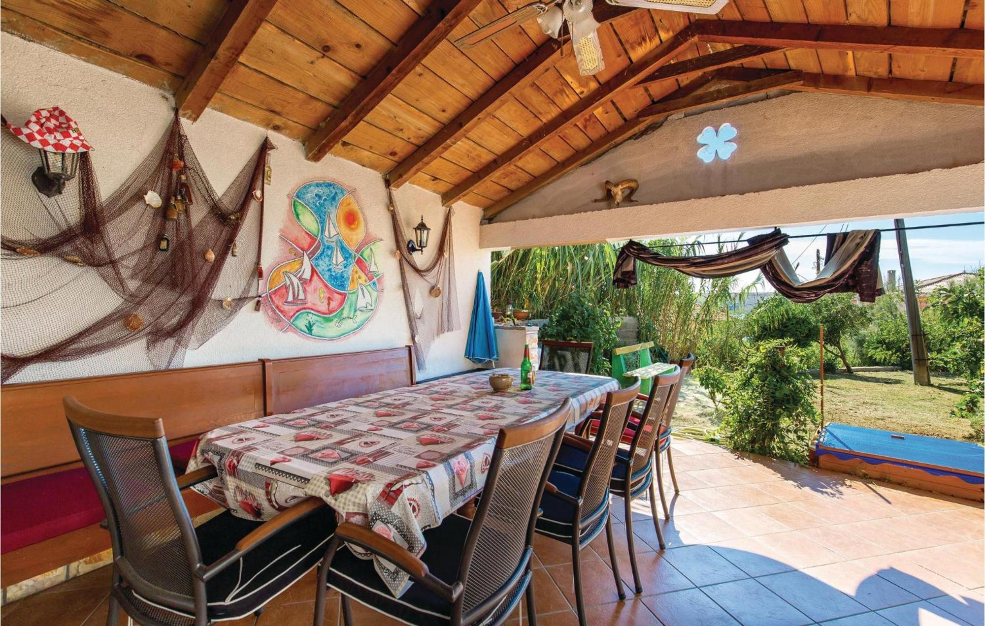 Awesome Apartment In Dinjiska With Kitchen Dinjiška Exterior foto